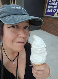 Happy Friendaversary Vanessa Briscoe Hay 15 YEARS!‼️🙀🩷🩷🩷👑🎶🎙🎸