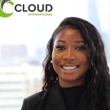 Mitarbeitende von Cloud International