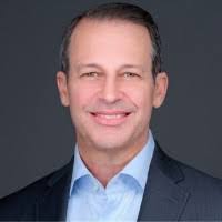 Robert Kinton's Instagram, Twitter & Facebook