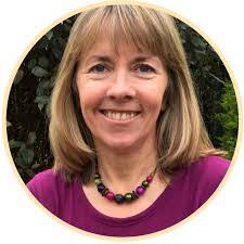 Carrie Briggs's Instagram, Twitter & Facebook