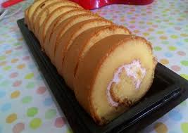 Bolu gulung yang lembut dan tampil cantik pasti bakal cocok banget disajikan saat bersantai ataupun bersama keluarga besar. Resep Bolu Gulung Ekonomis Super Irit Enak Dan Lembut Oleh Anikha Akhluna Cookpad