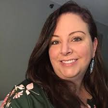 Lisa Knab's Instagram, Twitter & Facebook