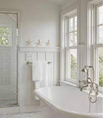 Boiserie Bianca In Legno Boiserie Bagno Ispirazione Bagno Idee Bagno Blu