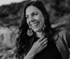 Claudia Weaver — Julia Högler