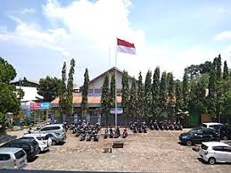 Sma pgri 4 merupakan salah satu sekolah swasta di bogor yang tepat nya berlokasi di jalan ceremai ujung no. Sma Negeri 4 Padang Wikipedia Bahasa Indonesia Ensiklopedia Bebas