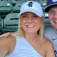 Miss Bailey (@ms_bailey_ELA)