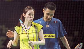 Lee posted a picture of him and datin wong mew choo posing with the newborn on facebook and twitter with the message Mix Match Malaysia Postponed Lee Chong Wei Fans Need To Wait A While To See Him Play Badmintonplanet Com