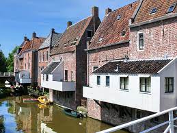 Der hogenboom villapark schildmeer liegt an den grünen ufern des schildsees im groninger ort steendam. Sehenswurdigkeiten In Appingedam