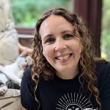 Shevolution: Celebrating Girl Power Throughout History : Treleaven, Lou,  Braun, Petra: Amazon.co.uk: Books