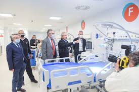 Covid Center Ceriscioli Da Il Via Video Bertolaso Lo Accoglie E Dona Il Plasma Stazione Ferroviaria A Servizio Dell Area Cronache Maceratesi