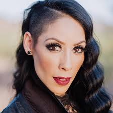 Amanda Warfield's Instagram, Twitter & Facebook