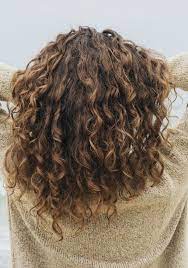 20 Beauty Shortcuts For Hot Days Curly Hair Styles Naturally Curly Hair Styles Beauty Routines