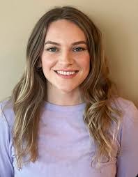 Cecilia Mendiola's Instagram, Twitter & Facebook