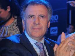 Un "examigo" de Cristóbal López publicó datos que complican al empresario