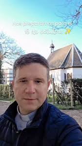 Hoy comenzamos a preparar nuestros corazones! ✨️🩷 En camino hacia el 18 de  Octubre, el @psantiagoferrero nos comparte un saludo desde un lugar  especial, y nos anima a visitar e invitar a