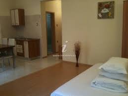 Plaja cu sezlonguri pe terasa, gratar, loc de joaca pentru copii, vara exista telescop. Pensiunea Camelia BÄile Herculane Contact Direct