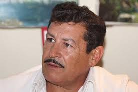 Armando Infante's Instagram, Twitter & Facebook