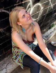 Amateur Downblouse | MOTHERLESS.COM ™