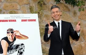 Promo virale del film ti stimo fratello, con giovanni vernia alias jonny groove.dal 9 marzo 2012 al cinema! 2012 03 06 Ti Stimo Fratello Gioia Botteghi