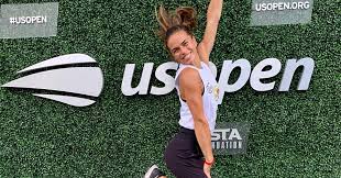 Check spelling or type a new query. Grammatikopoyloy To Koritsi Apo To Kilkis Poy Trelainei Th Nea Yorkh Tennis24