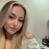 Alyson Morin's Instagram, Twitter & Facebook