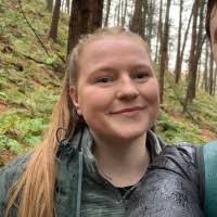 90+ perfiles de «Appleby»