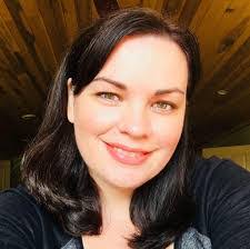 Melinda Hart's Instagram, Twitter & Facebook