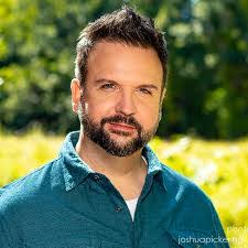 Derrick Cofer's Instagram, Twitter & Facebook