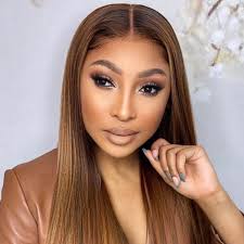 Enhle Mbali is currently being cancelled by black Twitter… Enhle was  recently announced as the new brand ambassador of Carlton hair SA,in her  public speech she said ' listen I've got K***
