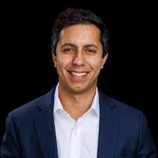 Guillermo Pinto's Instagram, Twitter & Facebook