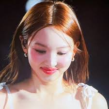 Jean Ivy (@justsameIvy)