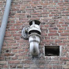 Aeration Exterieure En Fibro Ciment Amiante Dans Un Batiment A Tourcoing Cabinetlucarre Diagnostic Immobilier Amiant Objet Insolite Immobilier Aeration