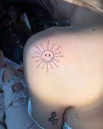 Pin By Mickee Chen On Art Smiley Face Tattoo Minimal Tattoo Body Art Tattoos