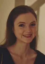 Elizabeth Campion's Instagram, Twitter & Facebook