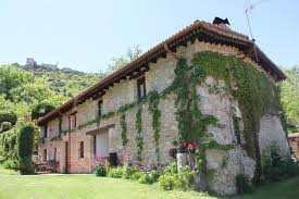 197 ofertas de alquiler íntegro o por habitaciones para tu escapada en una casa rural con encanto en palencia. Casas De Gama Los Alamos Casa Rural En Aguilar De Campoo Palencia