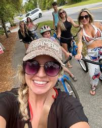 Abigail Beene's Instagram, Twitter & Facebook