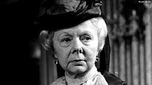 Simone Korb's Instagram, Twitter & Facebook