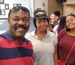 Veteran actor Elvon Jarrett celebrates wife Tokumbo and twin daughters  Esther and Ruth for wonderful treat