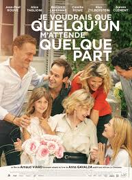 Toute l'équipe des robins est profondément affectée . Je Voudrais Que Quelqu Un M Attende Quelque Part Film 2018 Allocine