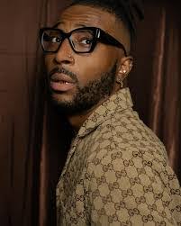 Ali Bey's Instagram, Twitter & Facebook