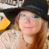 Alma Zenteno's Instagram, Twitter & Facebook