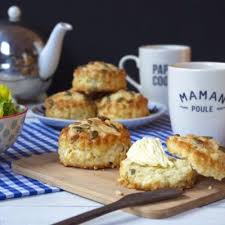 Gateau Aux Biscuits Roses De Reims De Ma Grand Mere Son Glacage Craquant Au Chocolat Fashioncooking En 2020 Fondue Au Chocolat Faire Fondre Du Chocolat Recette
