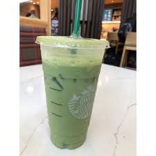This blend of sweetened premium matcha green tea, milk and ice— topped off with sweetened whipped cream—inspires a delicious boost and good green vibes. Starbucks Green Tea Latte Reviews In Tea Familyrated
