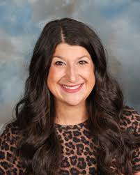 Beth Belisle's Instagram, Twitter & Facebook