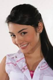 Enrique Roldan's Instagram, Twitter & Facebook