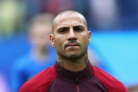 Kariyer sayfasında ricardo quaresma isimli futbolcunun sezon bazında takımının yer almış olduğu turnuvalardaki maç, gol, asist, sarı kart, kırmızı kart, oyuna girme, oyundan alınma, ilk onbirde oynadığı maç sayılarına ve aldığı süreye ulaşabilirsiniz. Uefa Euro 2020 On Twitter Ricardo Quaresma For Portugal Uefa European Championship 9 Goals 74 Games