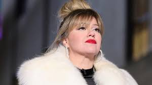 Kelly Clarkson Explains Why 1 'American Idol' Producer Didn't Like Her