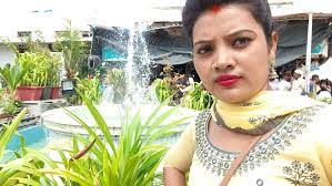 Randi Main's Instagram, Twitter & Facebook