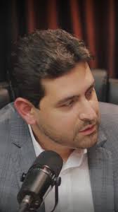 Começo de ano é tempo de decisões inteligentes e novos investimentos. Lukas  e Viviane mostram que consórcio é muito mais que compra: é estratégia para  investir, alavancar patrimônio, quitar financiamentos e gerar