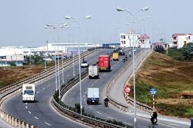 Vận tải do con người thực hiện, một hình thức vận tải bền vững, là vận chuyển người và/hoặc hàng hóa sử dụng sức mạnh cơ bắp của con người, dưới hình thức đi bộ, chạy và bơi. Ä'iá»u Chá»‰nh Chiáº¿n LÆ°á»£c Phat Triá»ƒn Giao Thong Váº­n Táº£i Viá»‡t Nam Ä'áº¿n NÄƒm 2020